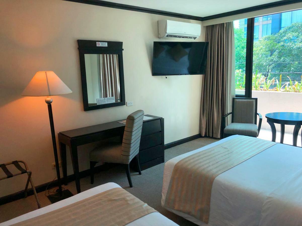 Tower Inn Makati Business Hotel Makati City ภายนอก รูปภาพ