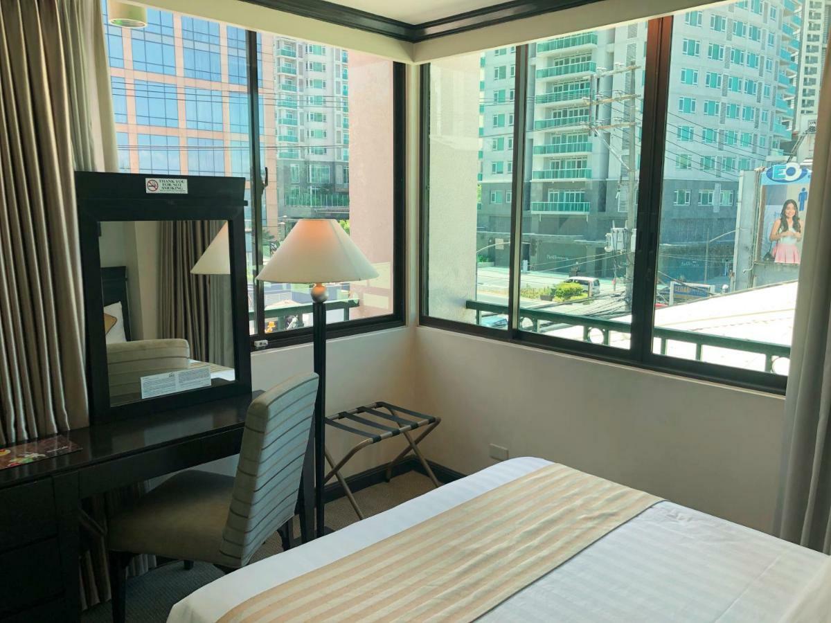Tower Inn Makati Business Hotel Makati City ภายนอก รูปภาพ